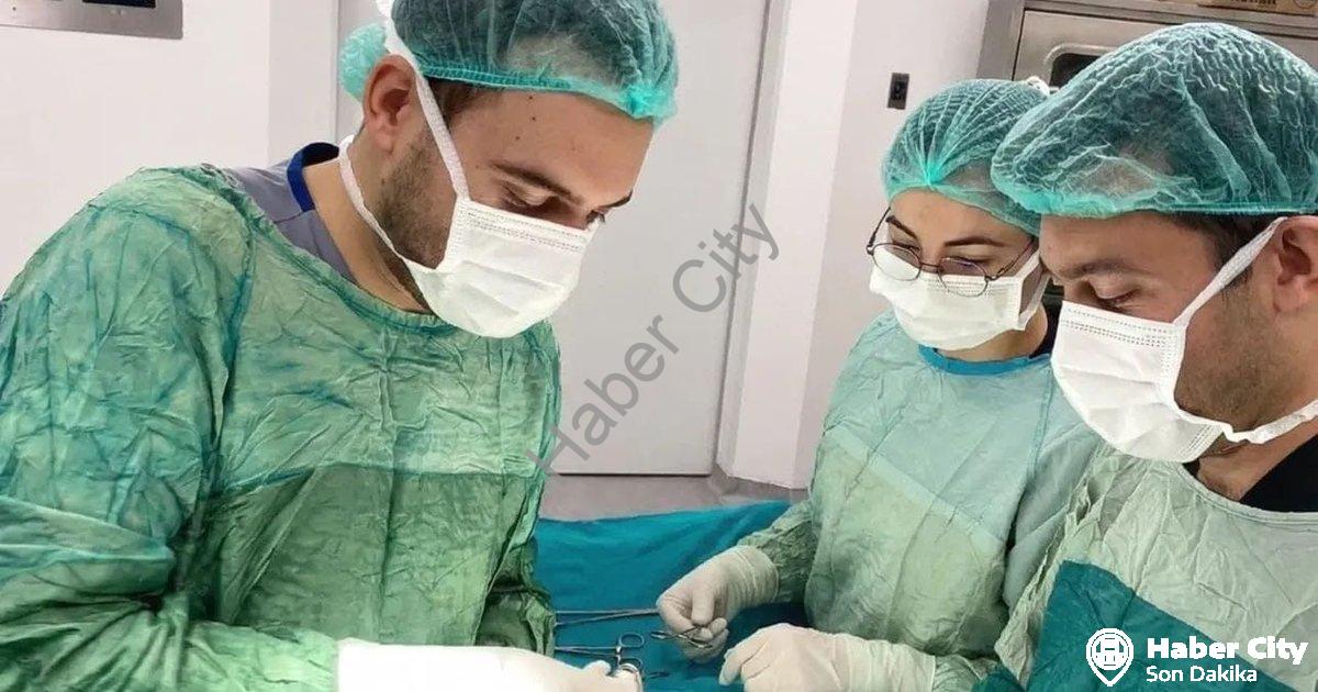 "Şuhut Devlet Hastanesi'nde Başarılı Kasık Fıtığı Operasyonu: Sağlıkta Yeni Dönem" başlıklı haber iç